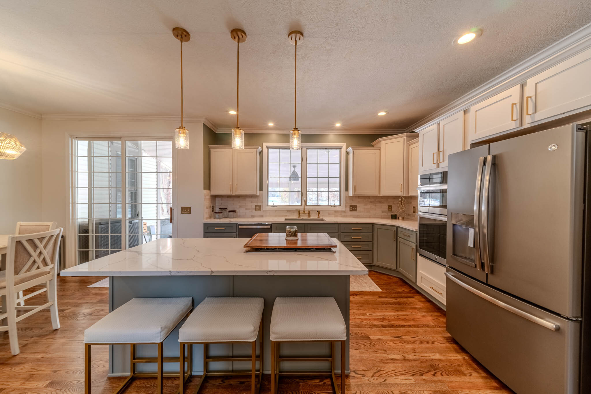 Modern Kitchen Remodeling Services